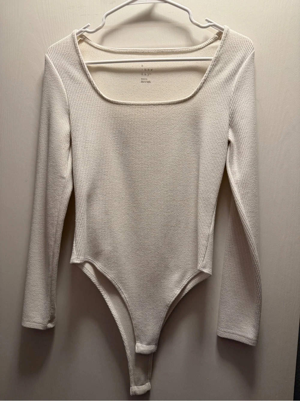 New Day Cream Ribbed Scoop Neck Top - Picture 2 of 5